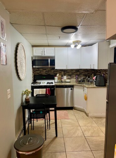 Foto del edificio - 110 Sciarappa St