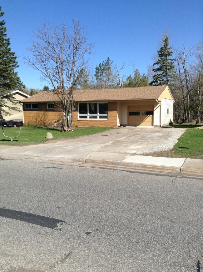 Foto del edificio - 1229 W Arrowhead Rd