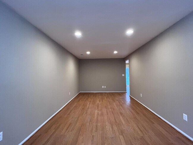 Dining Room - 2125 Gunston Ct
