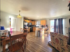 Building Photo - 204 Michael Grove Ave