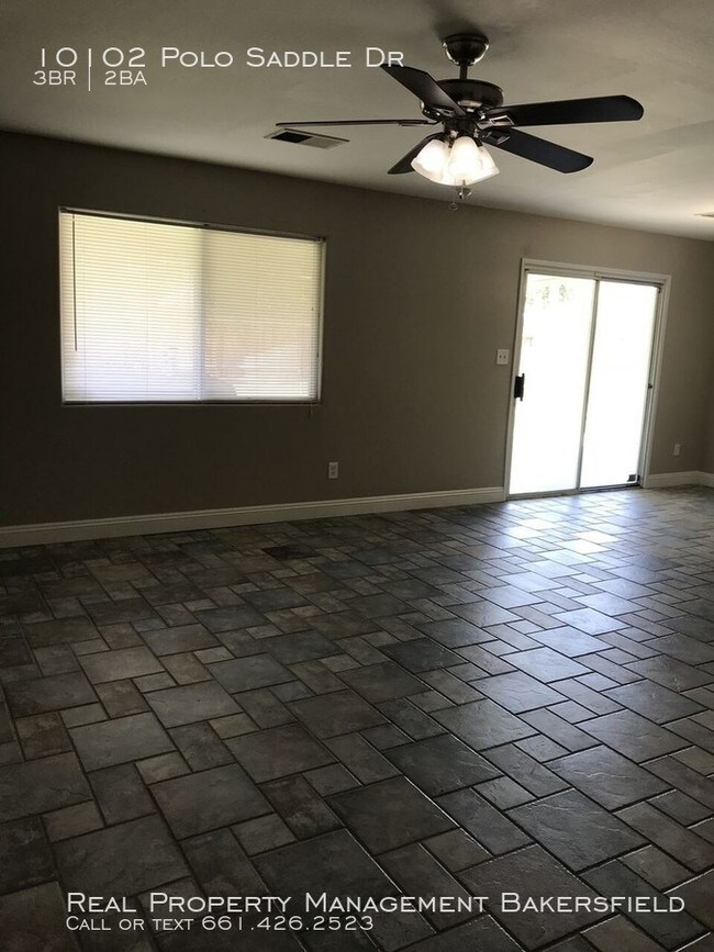 Building Photo - 10102 Polo Saddle Dr