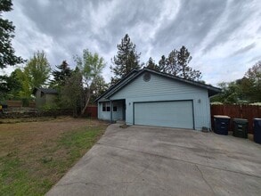 Building Photo - 2285 NE Meadow Ln