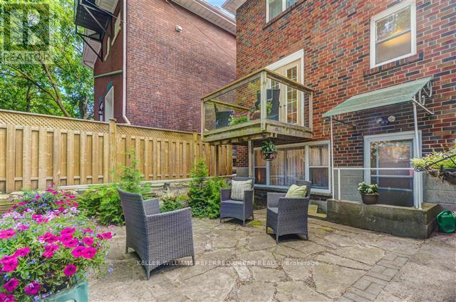 Photo du bâtiment - 407 Woodbine Ave