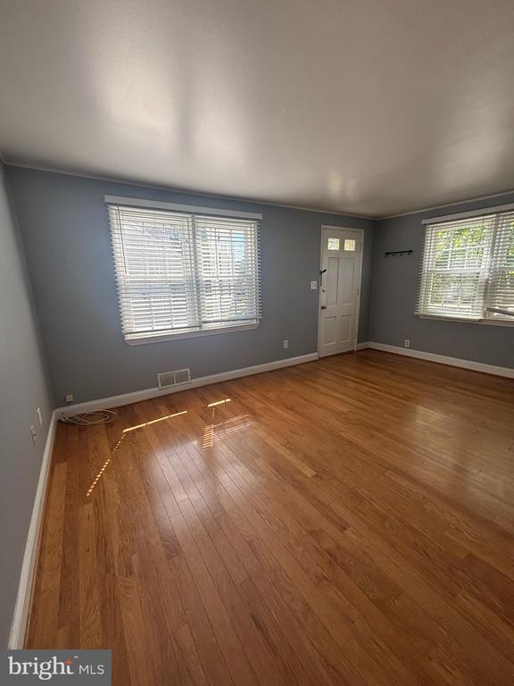 Foto del edificio - 6844 Westmoreland Rd