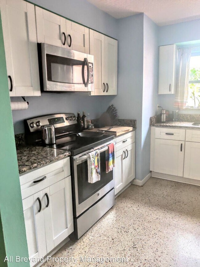 Building Photo - 5 br, 3 bath House - 155 Melbourne Ave