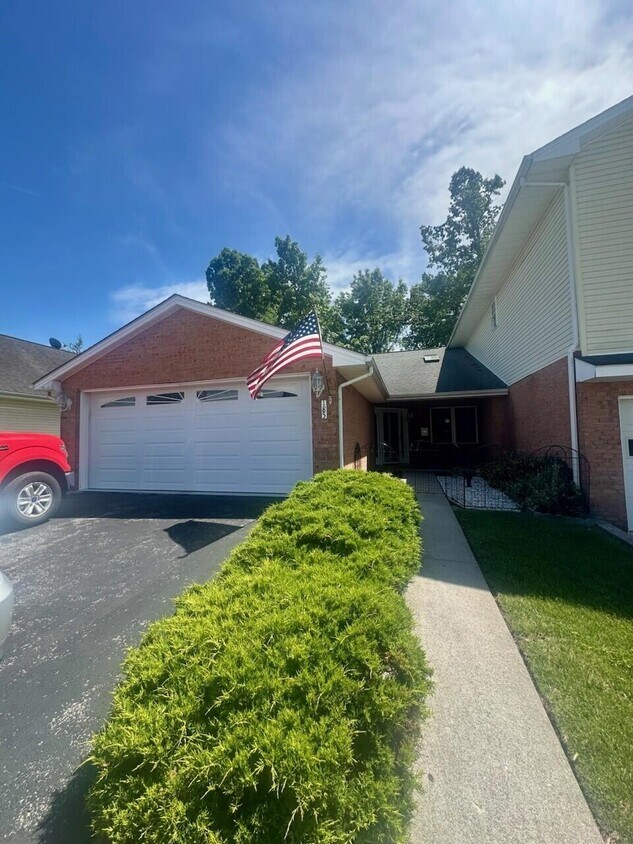Foto principal - 185 Justin Ln