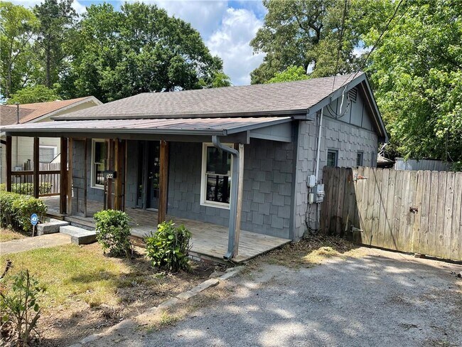 Foto del edificio - 744 Glass St NW