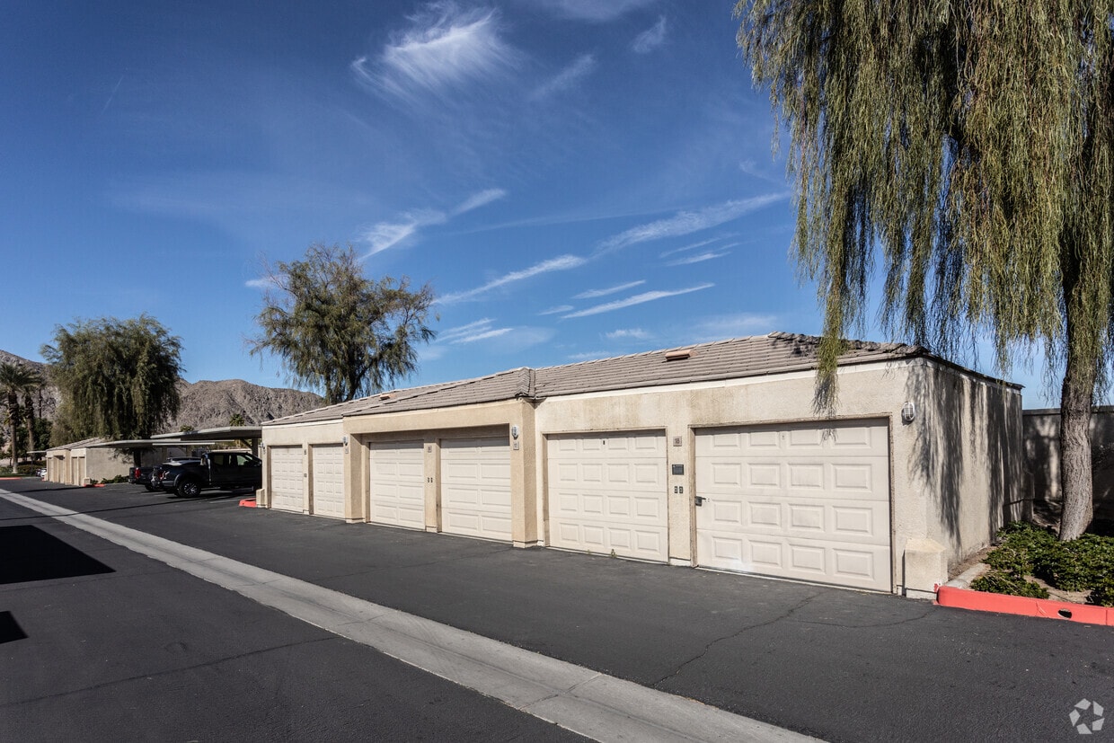 Aventine Apartment Homes Apartments in La Quinta, CA Westside Rentals
