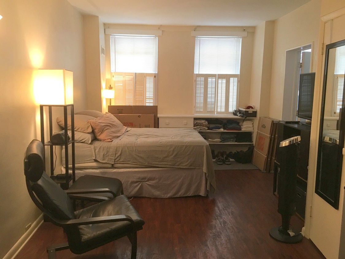 Foto principal - 18 E Hamilton St