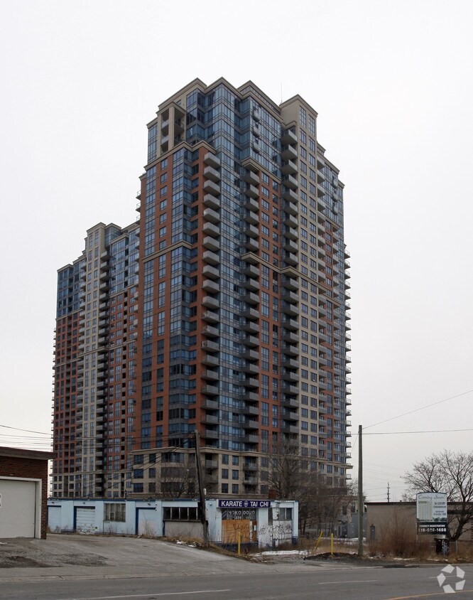 Building Photo - Nuvo 1