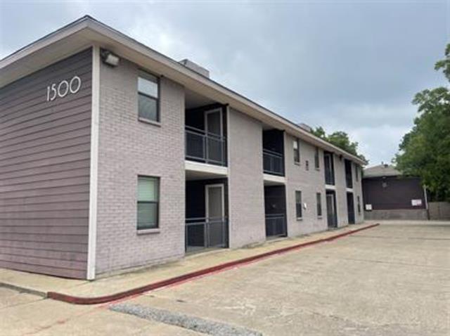 Primary Photo - 1500 N Carroll Ave
