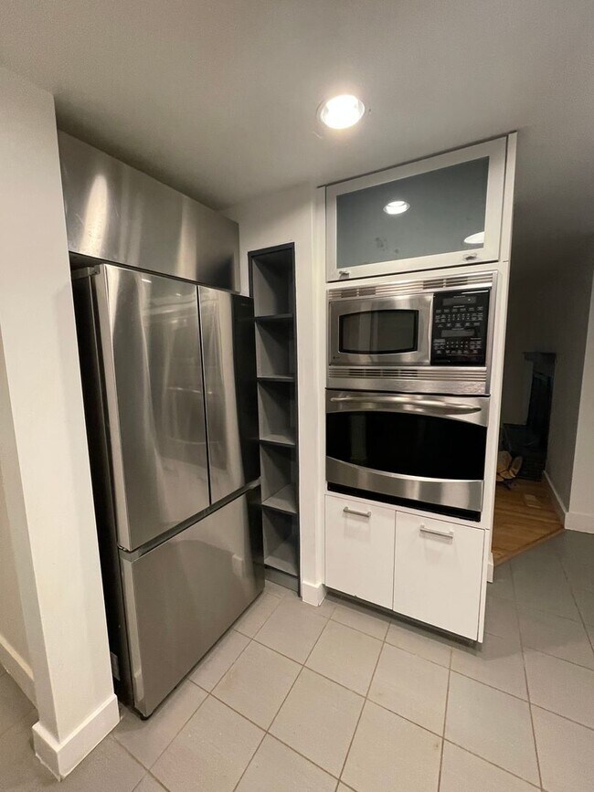 Foto del edificio - STUNNING Four Bedroom Ranch in Denver, CO-...