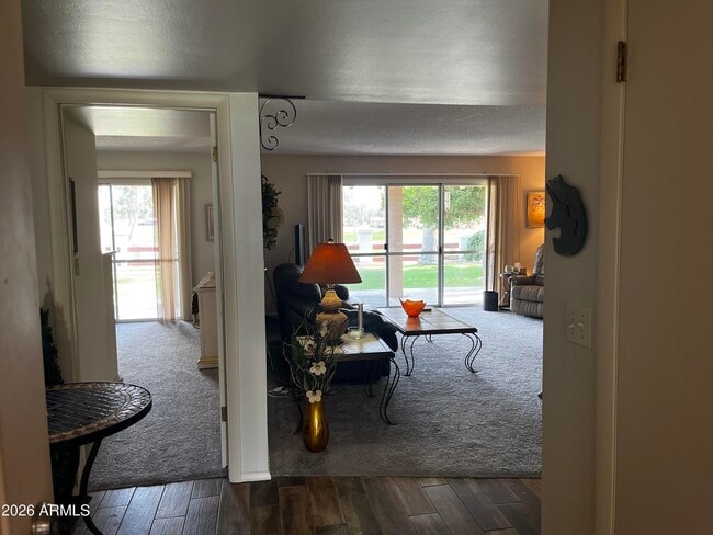 Foto del edificio - 6851 E Golden Hills Way
