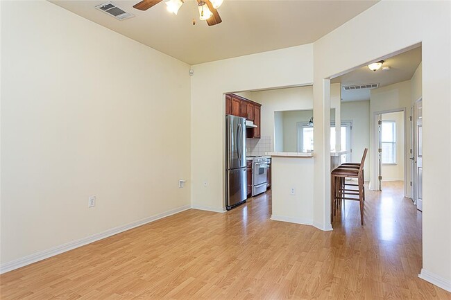 Building Photo - 1108 Juniper St
