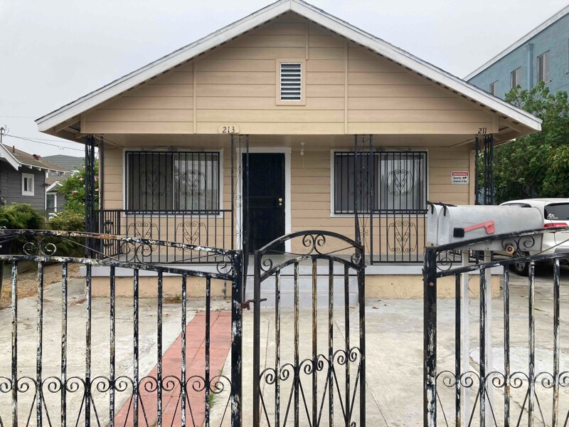 Primary Photo - 213 S Townsend Ave