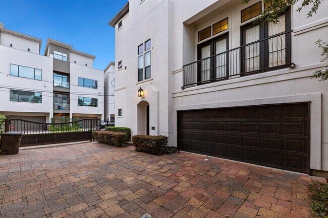 Foto del edificio - 1406 Hickory St
