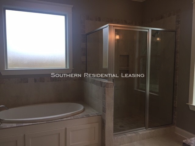 Building Photo - 4932 E Cypress Loop