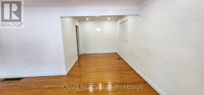 Photo du bâtiment - 131 Victor Blvd