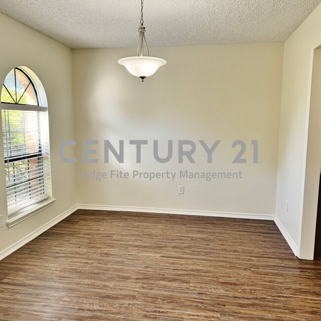 Foto del edificio - Gorgeous 4/2/ in Plano Ready For Move-In!