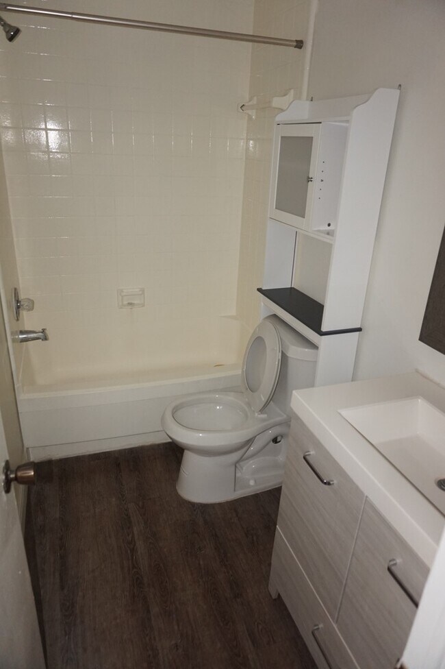 Foto del edificio - Ride your bike to Downtown Winter Garden Studio Available Now