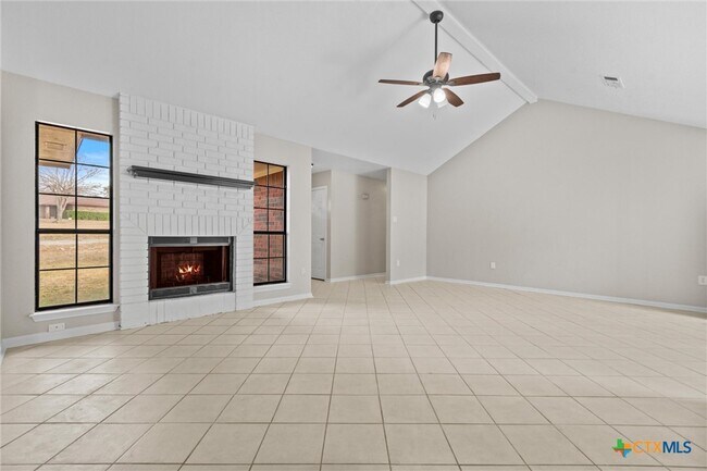 Foto del edificio - 180 County Rd 4933