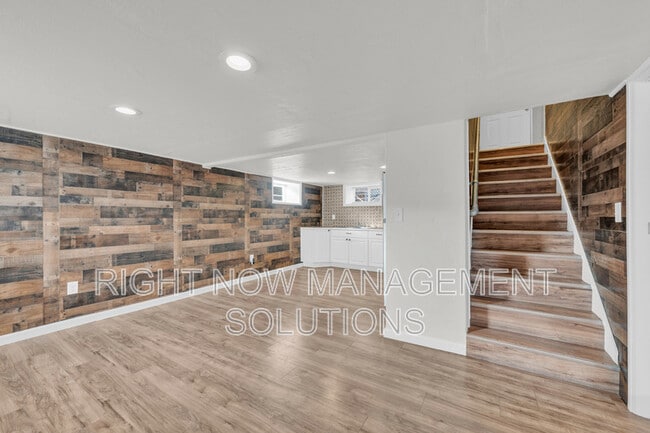 Building Photo - 202 S Middleton Rd