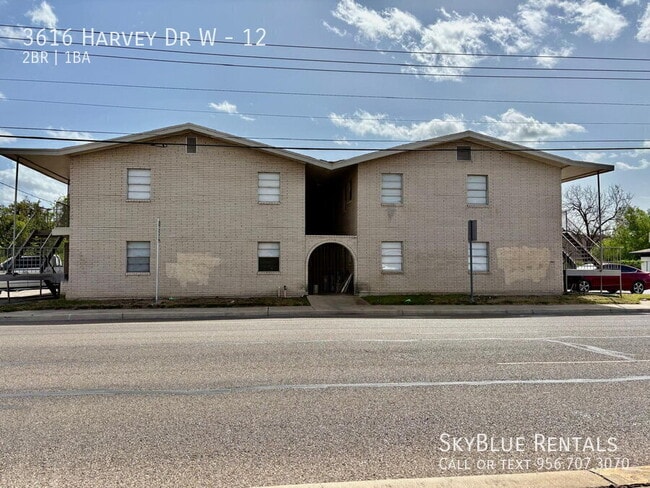 Foto del edificio - 3616 Harvey Dr W
