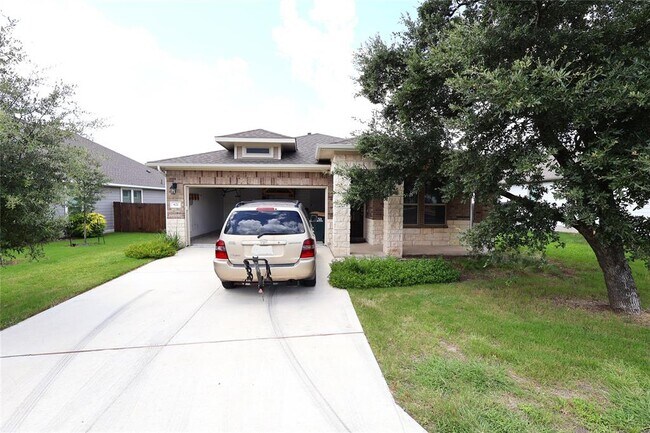 Building Photo - 821 Olive Creek Dr