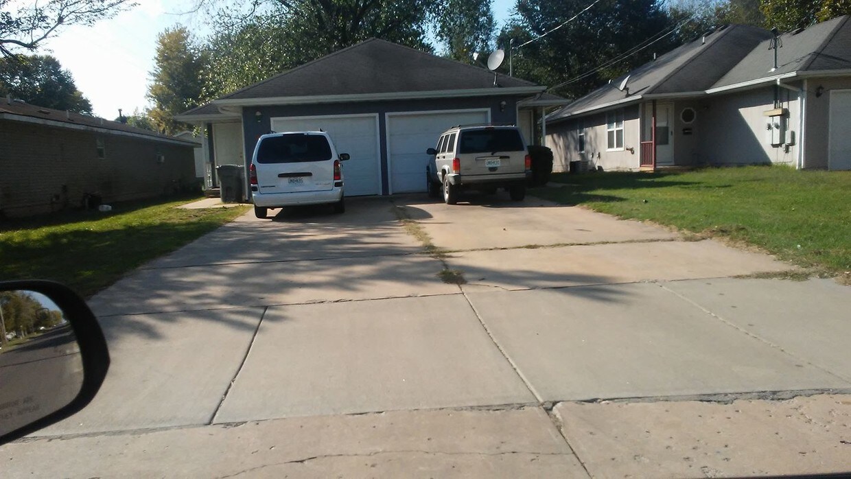 Duplex at 1005-1007 N. Fulbright Ave - 1007 N Fulbright Ave