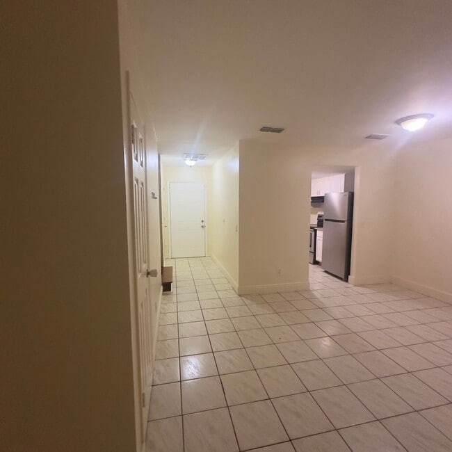 Building Photo - 2454 Rio Pinar Lakes Blvd