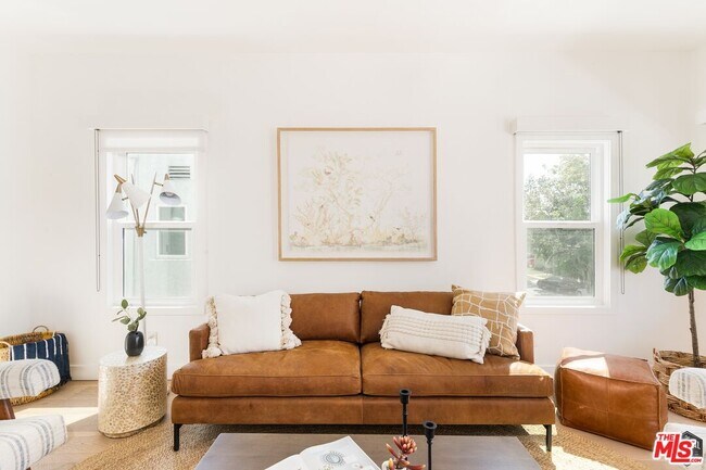 Building Photo - 5847 1/2 Ernest Ave