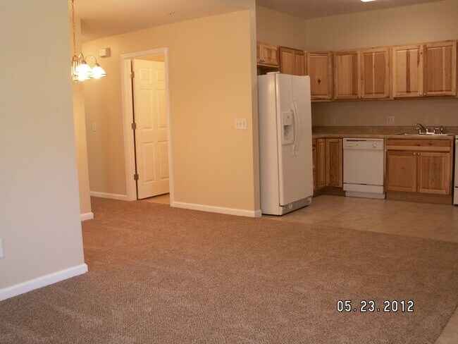 Foto del edificio - 7600 Courtyard Dr