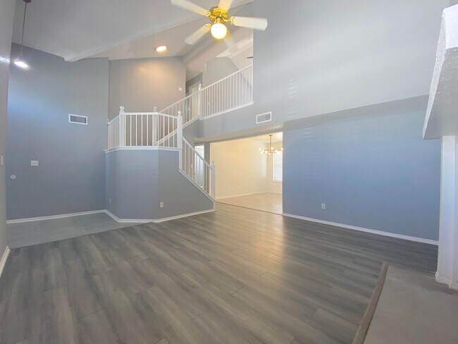 Foto del edificio - East El Paso 3 bed Refrig A/C with Loft