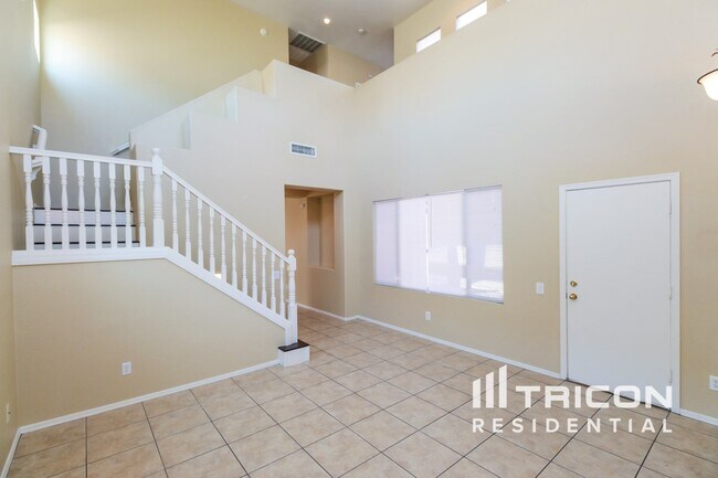 Building Photo - 9210 W Milkweed Loop