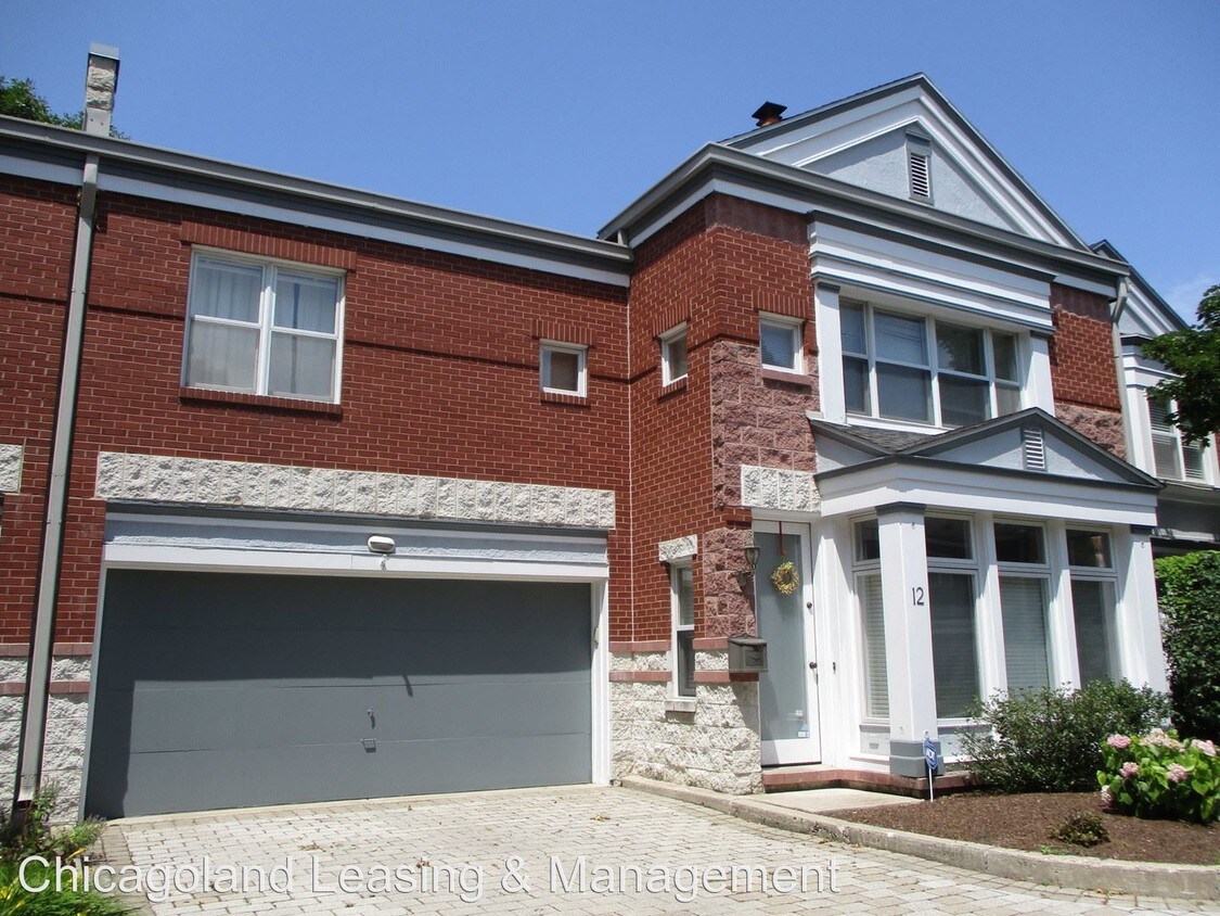 Primary Photo - 3 br, 2.5 bath House - 12 Manchester Ln