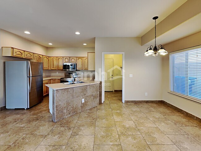 Foto del edificio - 12566 W Cheery Lynn Rd