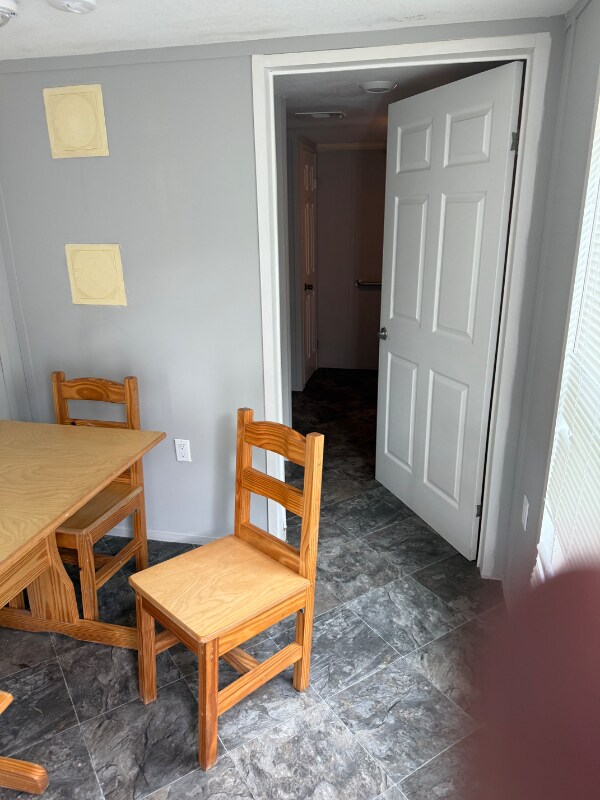 Foto del edificio - 23 Meadowview Ln