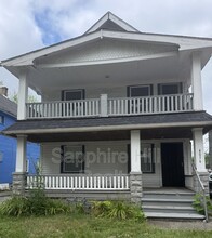 Building Photo - 4056 E 136th St
