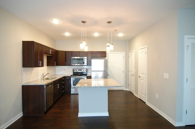 Foto del edificio - 2 Bedroom in Solo East Condos of Nashville!!