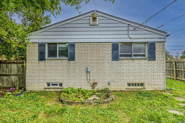 Building Photo - 11203 Toepfer Rd