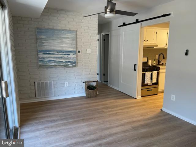 Foto del edificio - 10029 Mosby Woods Dr