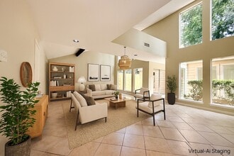 Building Photo - 11530 Bellerive Dr