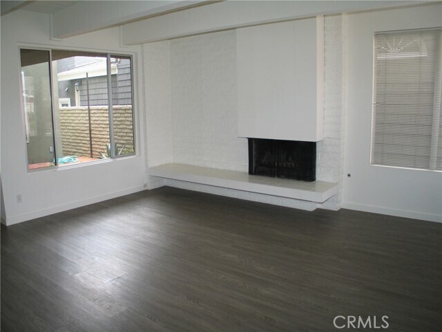 Building Photo - 112 Pearl Ave