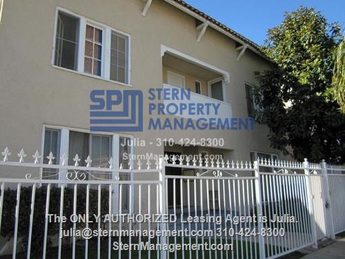 Foto del edificio - 1323 N. Kingsley Dr.
