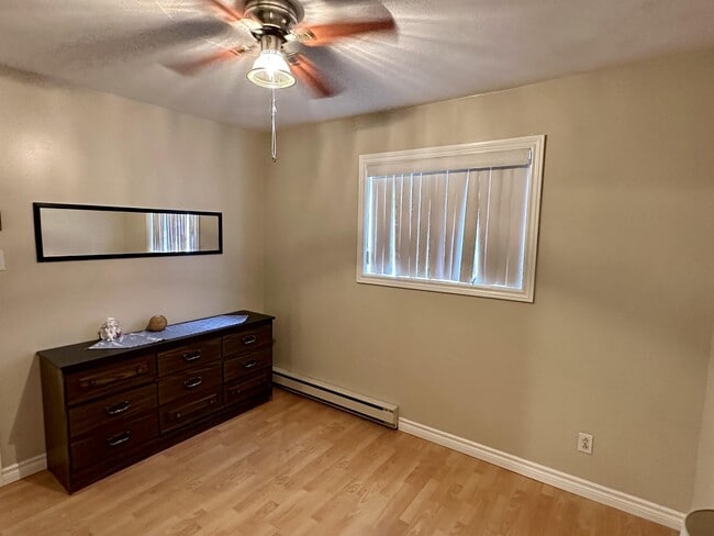 Building Photo - 646 Rue Main Street