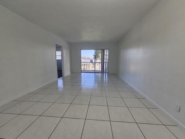 Building Photo - 7910 S Colony Cir