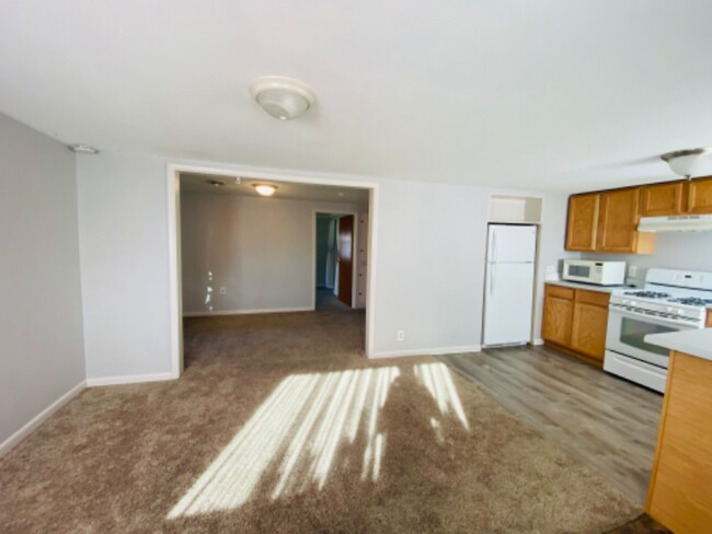 Building Photo - 733 Key City Dr
