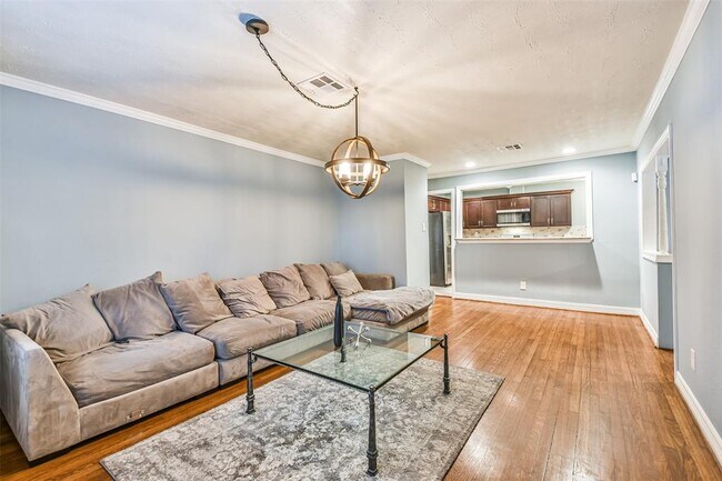 Foto del edificio - 1803 Du Barry Ln