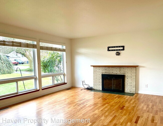 Building Photo - 3 br, 1 bath House - 1608 7th St NE