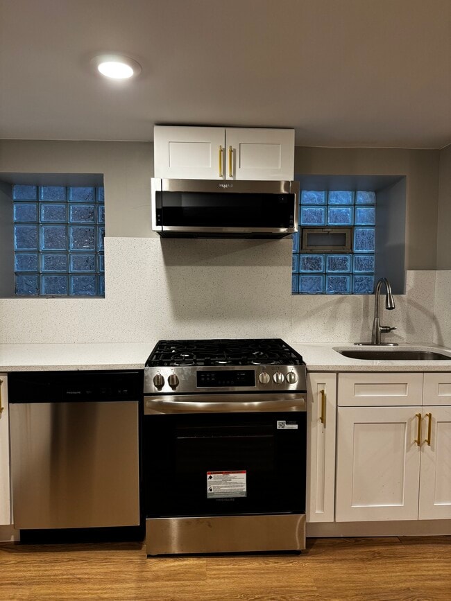 Photo - 3716 N Racine Ave Apartment